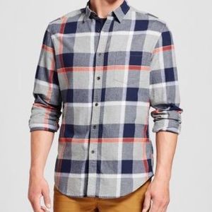 Men’s shirt size small